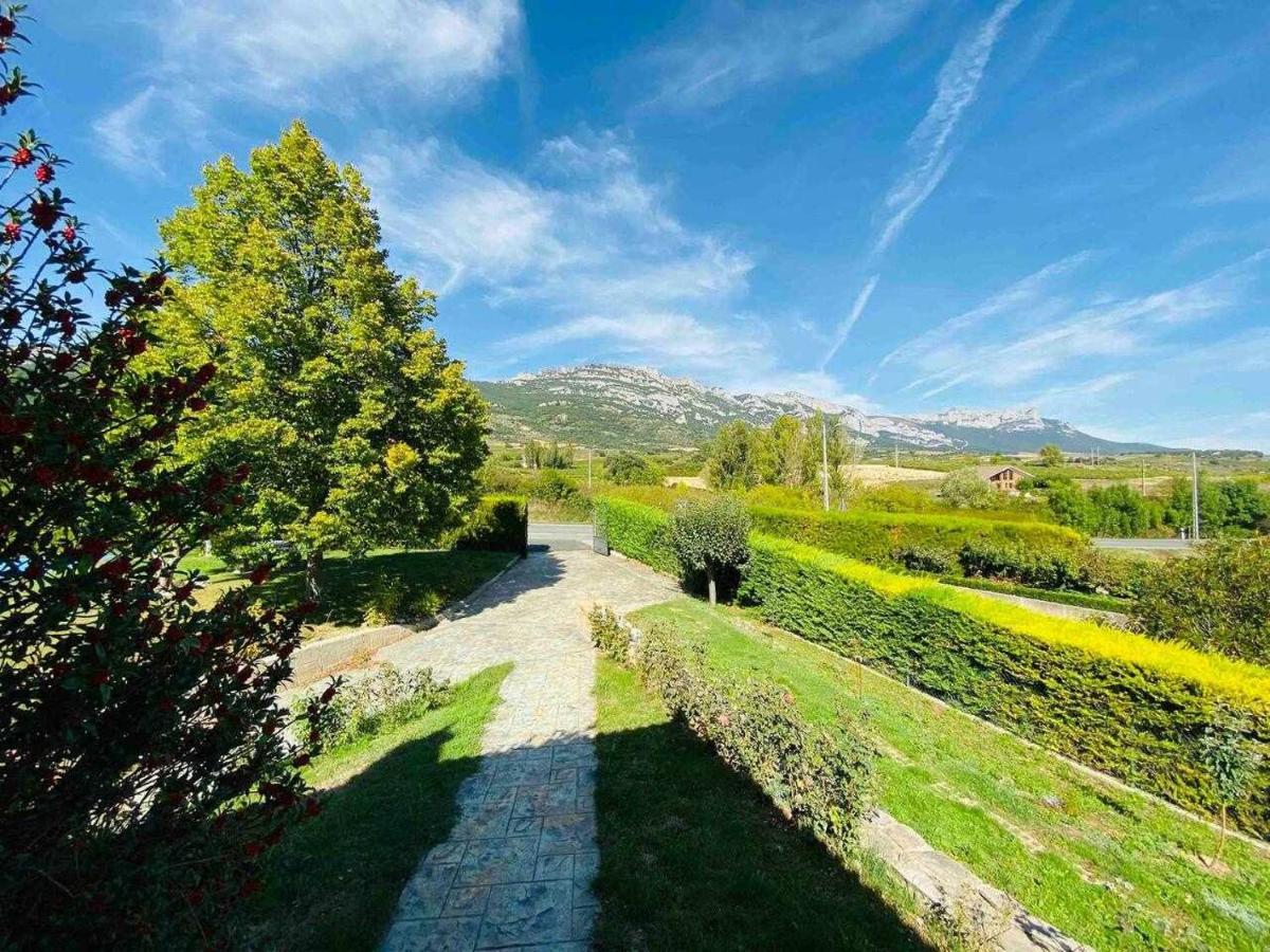 Sagastienea Villa Con Piscina Y Tenis En La Rioja Samaniego Esterno foto